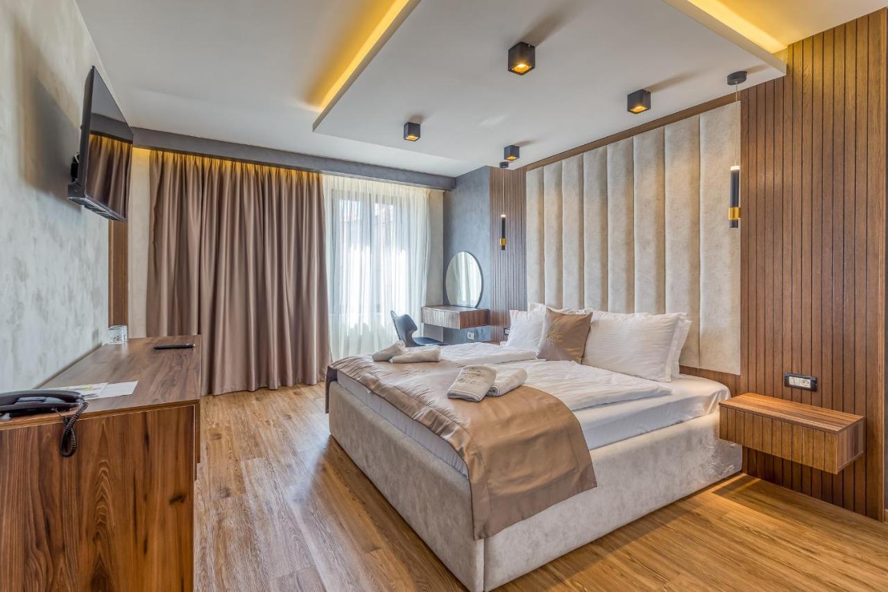 الشقق الفندقية أوماغفي  San Valentino Palace المظهر الخارجي الصورة